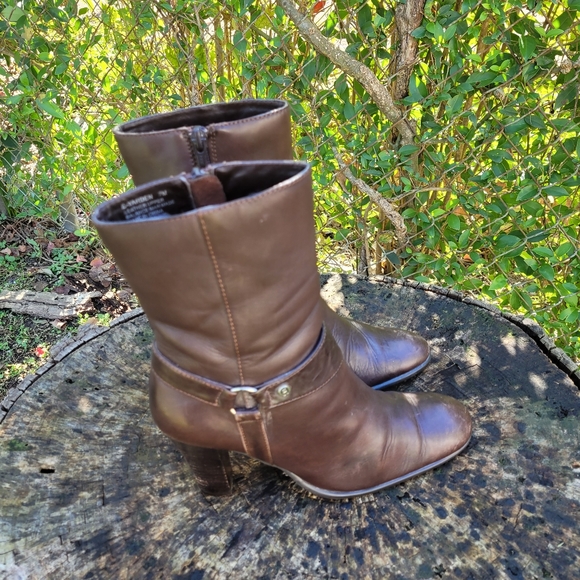 Women Vintage Leather Brown Ankle Boots By Etienne Aigner Size 7M/Women Designer - Picture 5 of 8